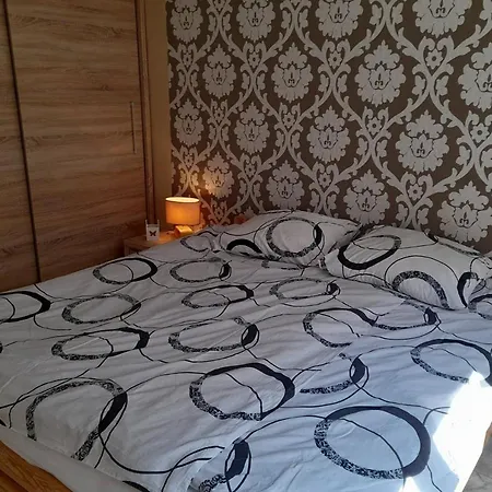 Isabel Apartament Apartman